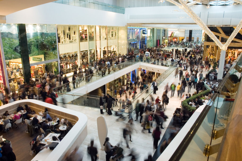 Crowded mall in the city 